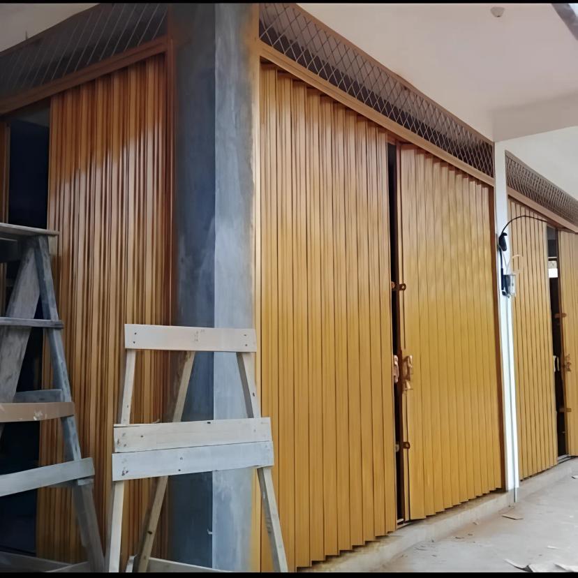 Folding Gate